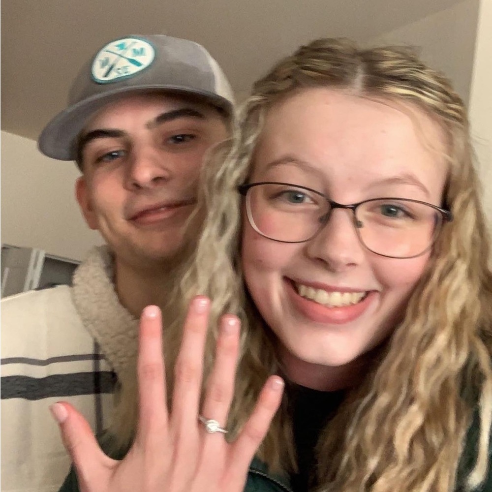 Meet your Posher, Kaitlyn